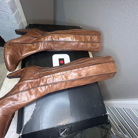 TSUBO Messala cognac brown Leather Boots size 7.5 - Picture 9 of 11